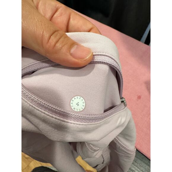 EUC Lululemon Run Times Short II *4" Rose pink size 4 - Picture 3 of 3